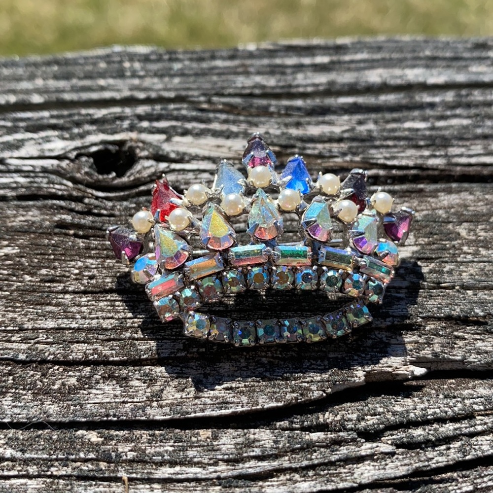 Vintage Rhinestone Crown Pin - Picture 3 of 6